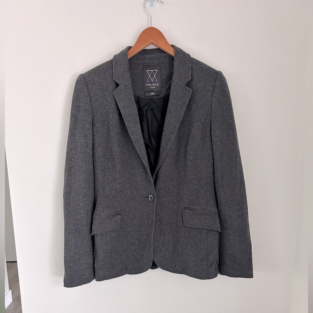 ARITZIA TALULA BLAZER size 6